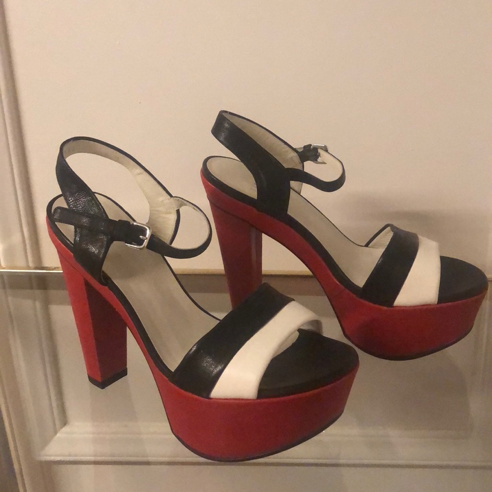 Stuart Weitzman “Once” Platform Sandals 5.5